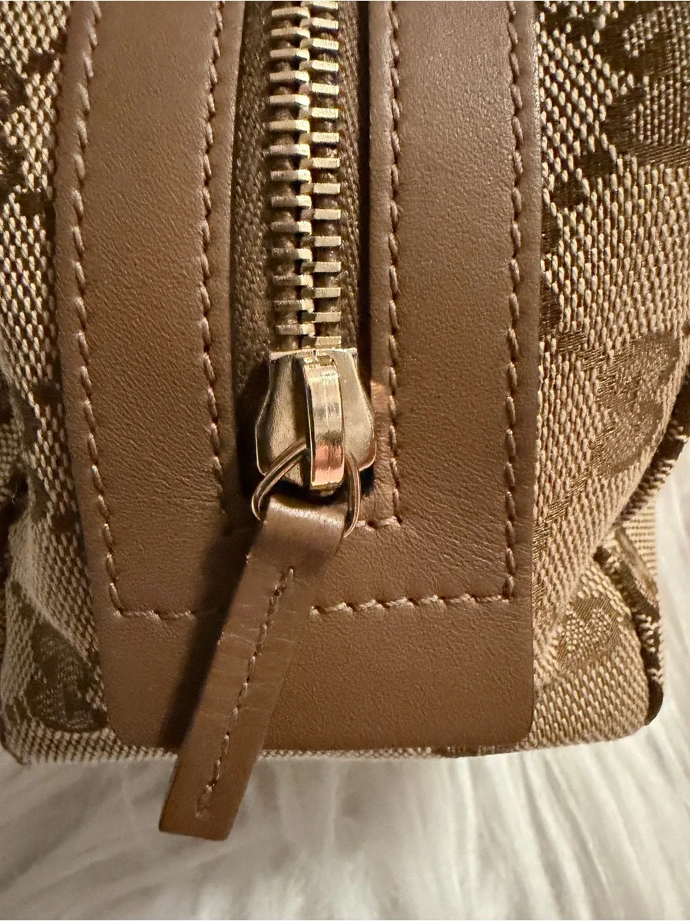Gucci Beige GG Canvas Cosmetic Pouch with Pink and Brown Center Stripe